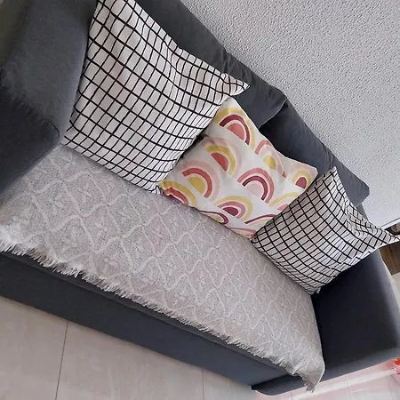 Mikis' 1 Bedroom Near The And Center * Larnaca