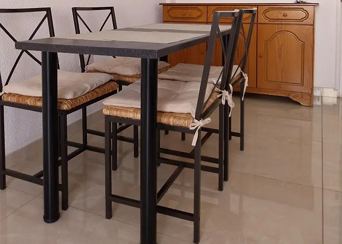 Mikis' 1 Bedroom Near The And Center Appartement *